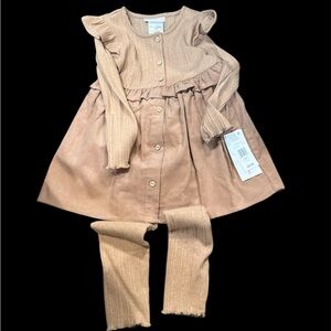 Size 5 Adorable Tan Baby Dress with Leggings
By Bonnie Jean. NWT